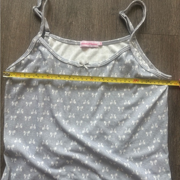 Chic Gray and White Patterned Camisole - Picture 4 of 6
